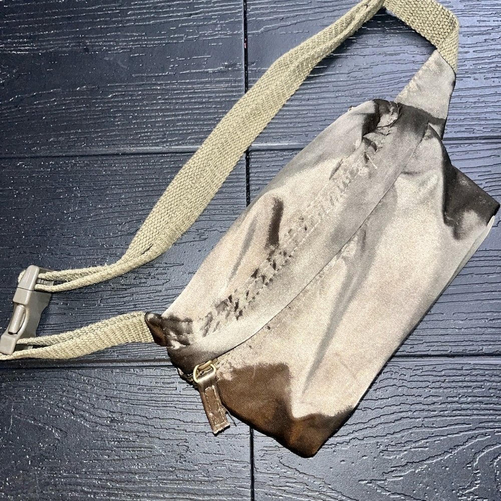 Stylish Metallic Fanny Pack